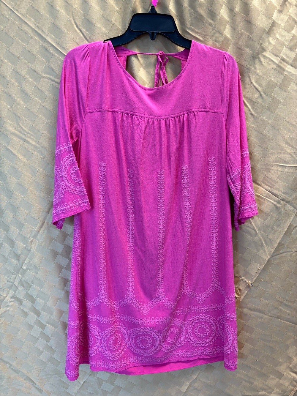 crown & ivy Fuchsia Embroidered Tunic Top
